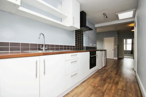 2 bedroom flat to rent, Aubrey Road, Bristol BS3