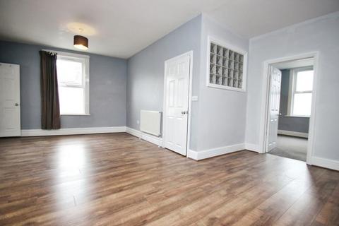 2 bedroom flat to rent, Aubrey Road, Bristol BS3