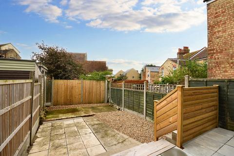 7 Abbott Road, Folkestone, CT20 1NG
