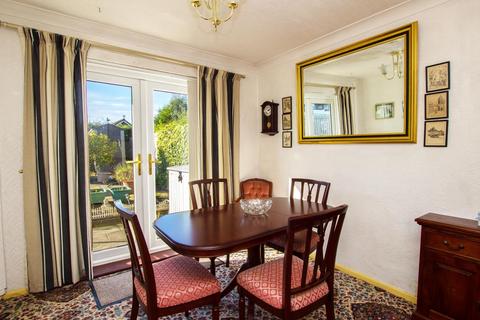 9 Vicarage Drive, Darwen, BB3 3RE