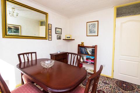 9 Vicarage Drive, Darwen, BB3 3RE