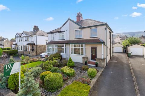 3 bedroom house for sale, Leeds Road, Ilkley LS29