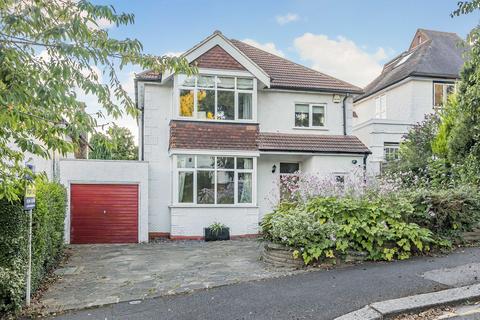 17 Julien Road, Coulsdon, CR5 2DN