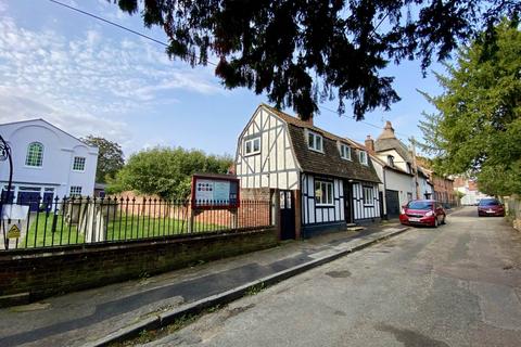 4 bedroom detached house to rent, Horn Lane, Linton, Cambridge