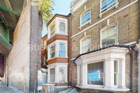 1 bedroom flat for sale, Iverson Road, London