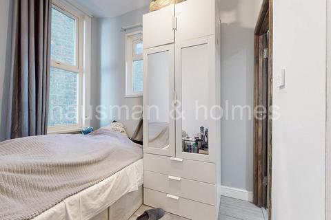 1 bedroom flat for sale, Iverson Road, London