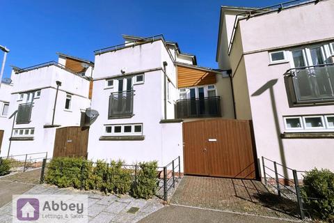 3 bedroom link detached house to rent, Darnall Road, Leicester