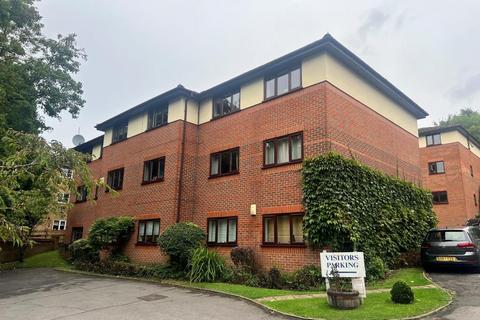 2 bedroom apartment to rent, Winchester Court,  High Wycombe,  HP11