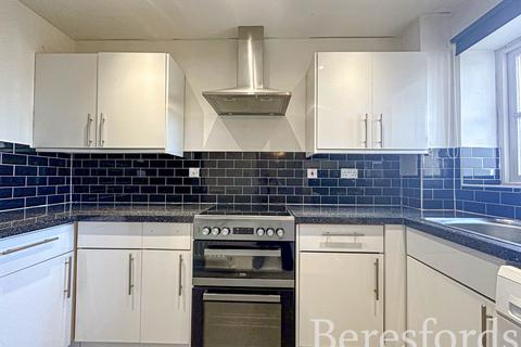 1 bedroom apartment for sale, Wymark Close, Rainham, RM13