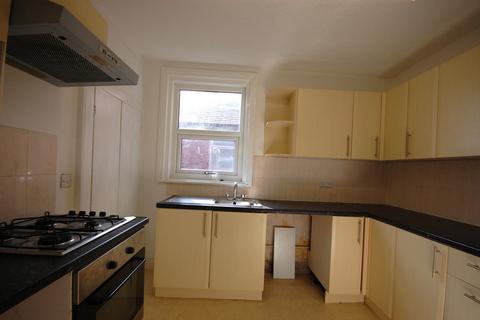 2 bedroom flat to rent, Devonshire Road, Blackpool FY3