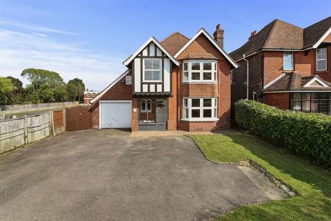 4 bedroom house for sale, London Road, Hailsham