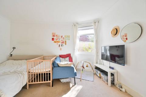 Studio for sale, Sternhold Avenue, Telford Park, London, SW2