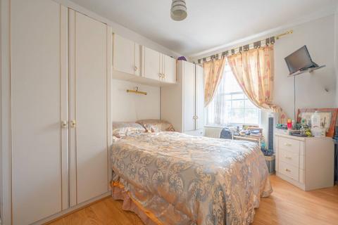 3 bedroom flat for sale, Freeman House, Clapham Park, London, SW2