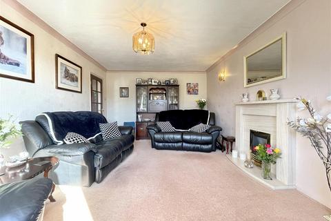 3 bedroom semi-detached bungalow for sale, Moor Close Road, Bradford BD13