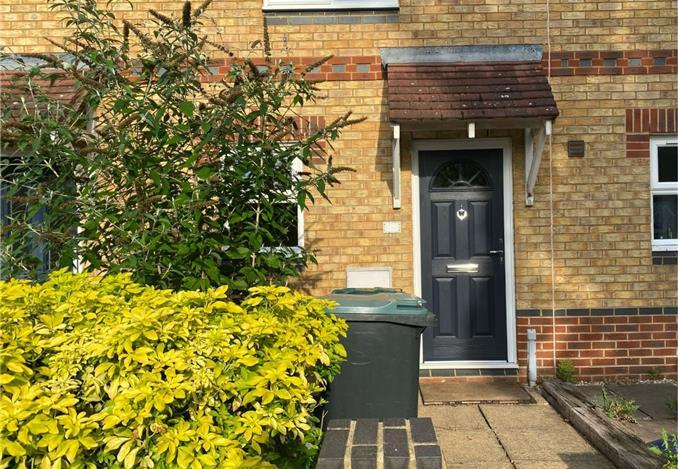 2 Bedroom Terraced House For Rent