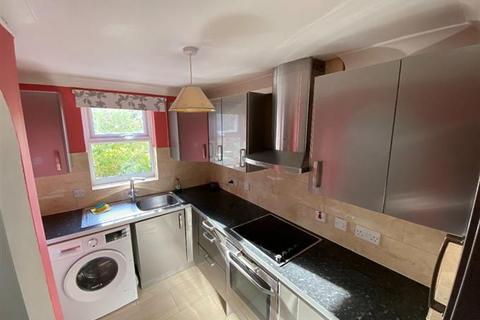 2 bedroom terraced house to rent, Watford, WD19