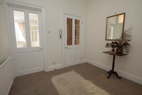 2 bedroom flat to rent, Apsley Road, Bristol BS8