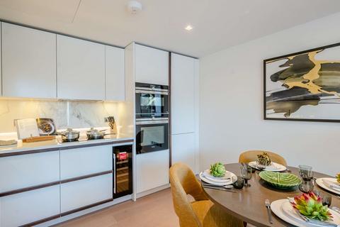 2 bedroom flat to rent, Garrett Mansions W2