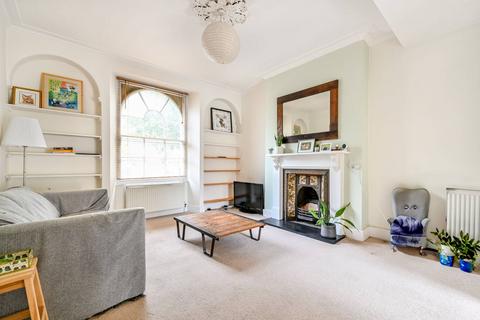 2 bedroom maisonette to rent, Barnsbury Road, Barnsbury, London, N1