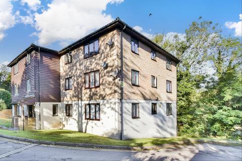 1 bedroom apartment for sale, Fairbairn Close, Purley, Surrey