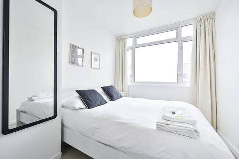 2 bedroom flat for sale, Wandsworth Bridge Road, Fulham, London, SW6