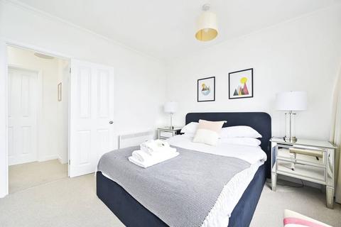 2 bedroom flat for sale, Wandsworth Bridge Road, Fulham, London, SW6