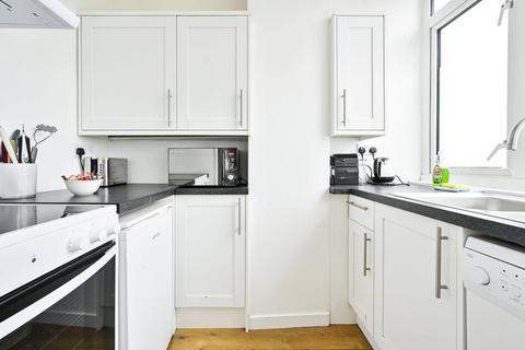 2 bedroom flat for sale, Wandsworth Bridge Road, Fulham, London, SW6