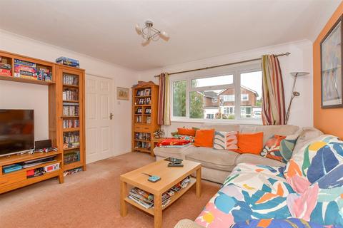 4 bedroom semi-detached house for sale, Elgar Close, Tonbridge, Kent