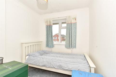 6 Elgar Close, Tonbridge, TN10 4EA