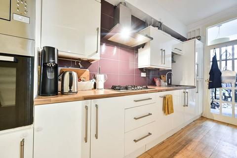 2 bedroom flat to rent, Templeton Place, Earls Court, London, SW5