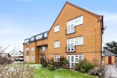 1 bedroom flat for sale, Maureen Campbell Court, Harrison Way, Shepperton, TW17