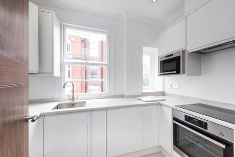 3 bedroom maisonette to rent, Drayton Gardens, Chelsea, London, SW10