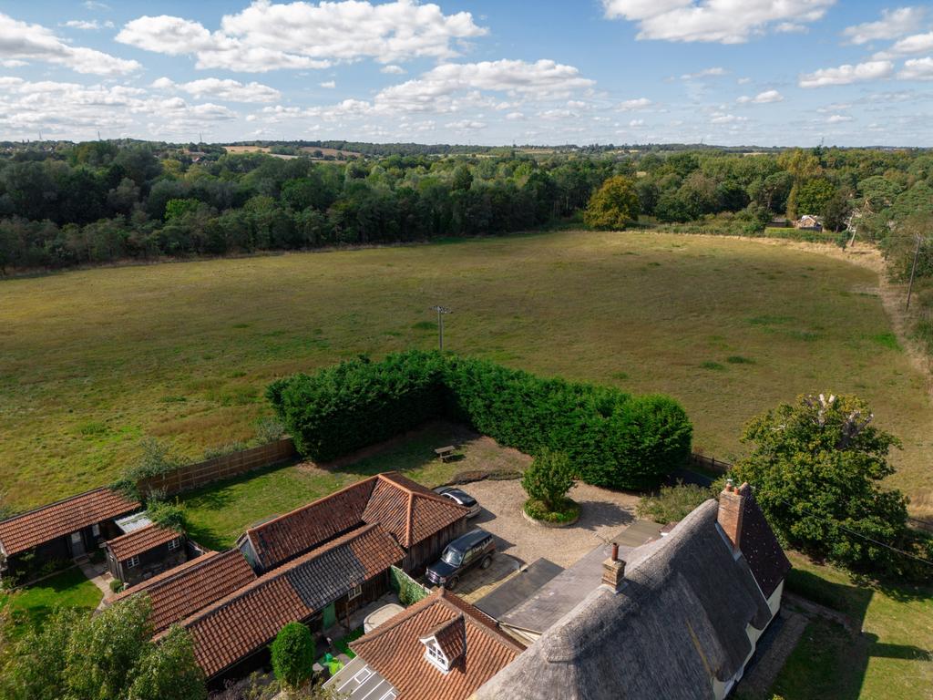 20240916122717 - DJI 0380 - 2 Blacksmiths Cottage