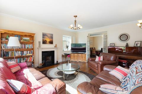 5 bedroom detached house for sale, Sunbury-on-thames TW16