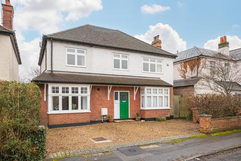 5 bedroom detached house for sale, Sunbury-on-thames TW16