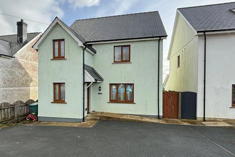 4 bedroom detached house for sale, Croeslan, Llandysul, SA44