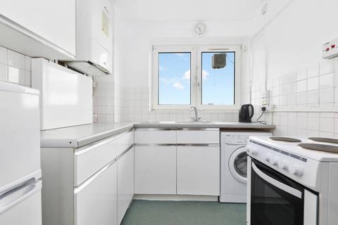 2 bedroom flat to rent, Gresley House, Vauxhall, London, SW8