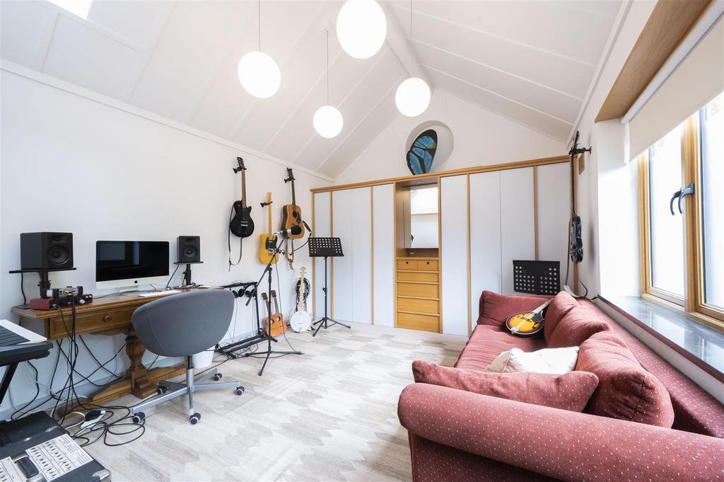 5 Southside Common,50.jpg