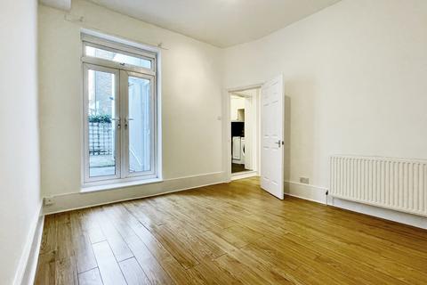 2 bedroom flat for sale, Cotleigh Road, London NW6