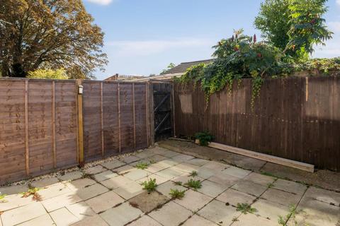 5 Templecroft, Ashford, TW15 1TJ