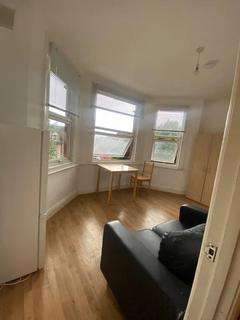 1 bedroom flat to rent, Park Avenue, Willesden Green