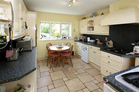 3 bedroom detached house for sale, Shrewsbury Road, Edgmond, Newport