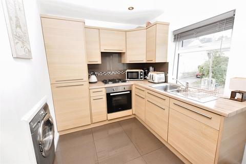 1 bedroom apartment for sale, Silverdale Avenue, Guiseley, Leeds, West Yorkshire