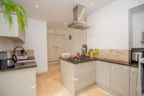 4 bedroom end of terrace house for sale, 172 Downend Road, Downend, Bristol, BS16 5EB