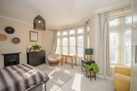 172 Downend Road, Downend, Bristol, BS16 5EB