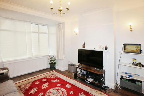 3 bedroom end of terrace house to rent, Woodside Avenue, Chislehurst