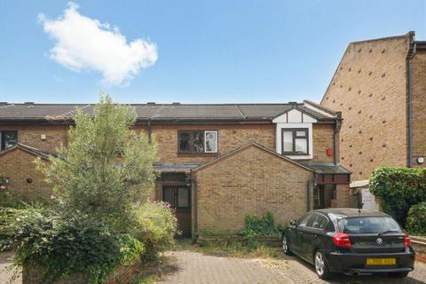 2 bedroom terraced house for sale, Maryland Road, London E15