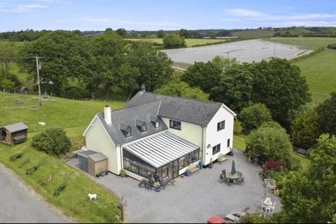 5 bedroom detached house for sale, Henllan Amgoed, Whitland, Carmarthenshire.