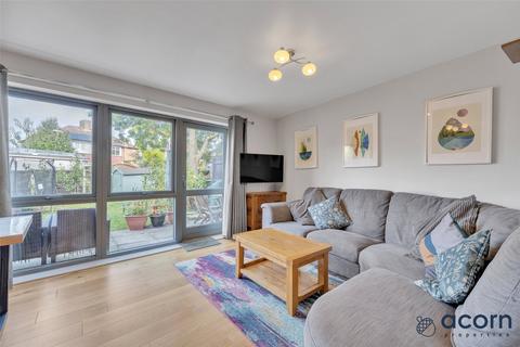 3 bedroom terraced house for sale, Boscombe Circus, London NW9