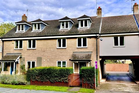 4 bedroom townhouse for sale, Woodside, Stamford, PE9